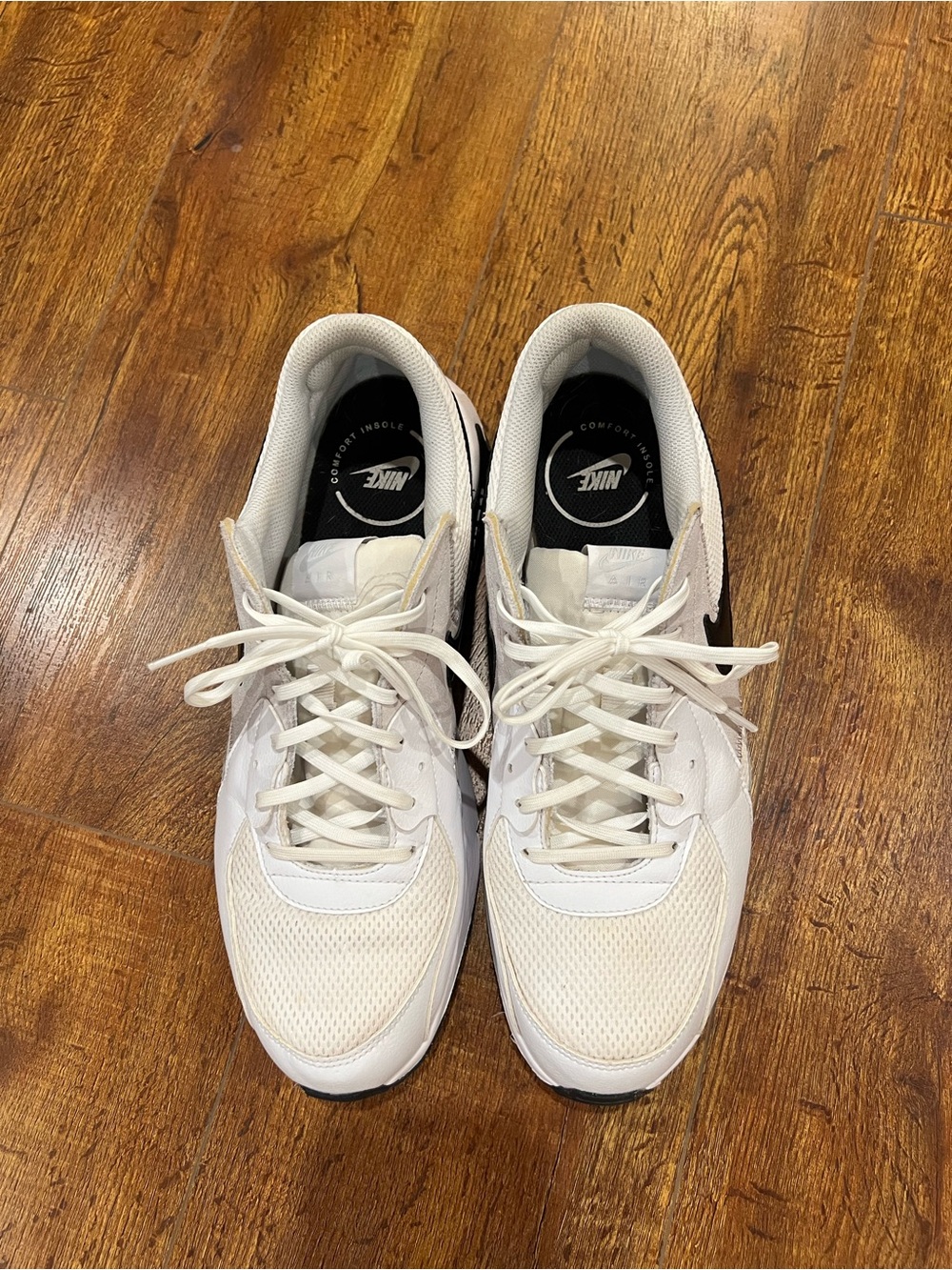Nike Airmax Men’s White and Black Low-Top Sneakers